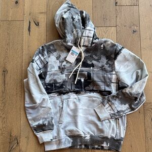 Nike Standard Issue Men’s Hoodie